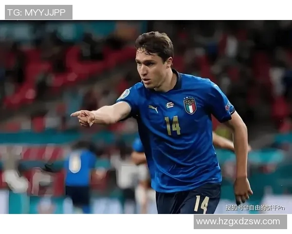 足球明星背后的故事与瞬间全景展示，揭示他们不为人知的一面